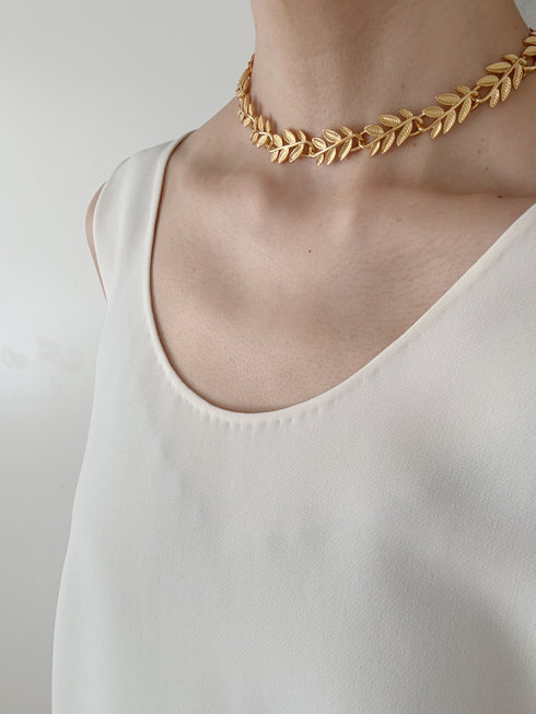 leaf choker